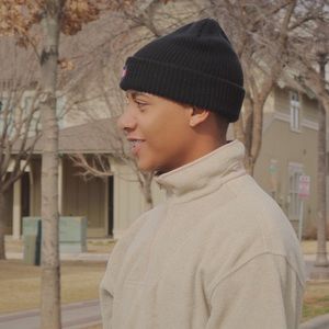 Meet your Posher, Travis